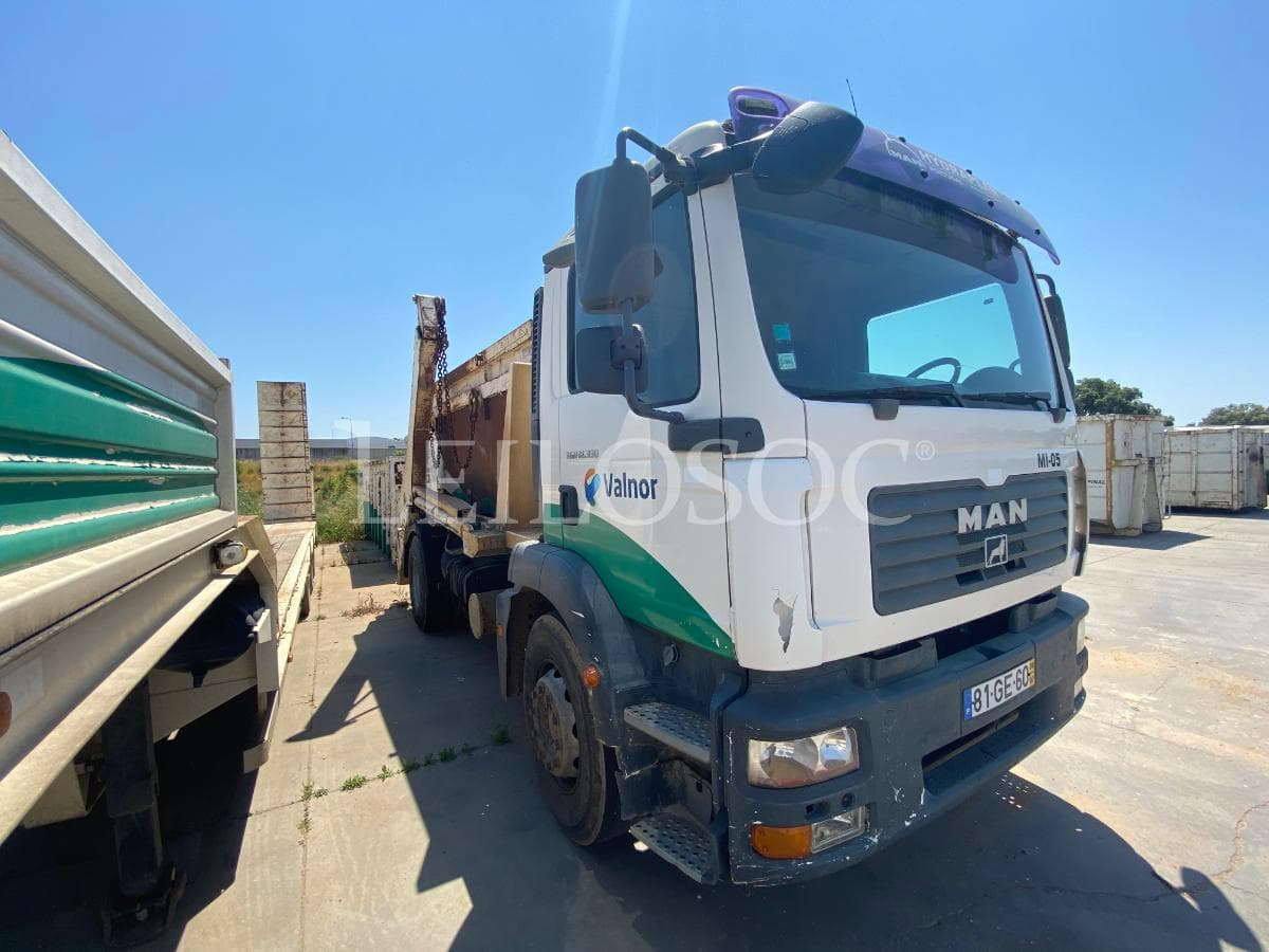 MAN 18.330 4X2 BB — imagem 2