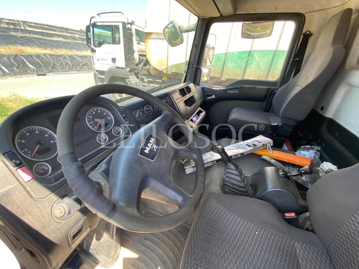 MAN 18.330 4X2 BB — imagen 4