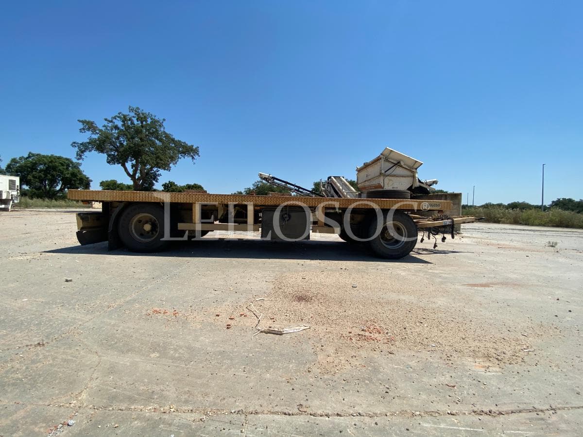 Reboque com estrado — imagem 2