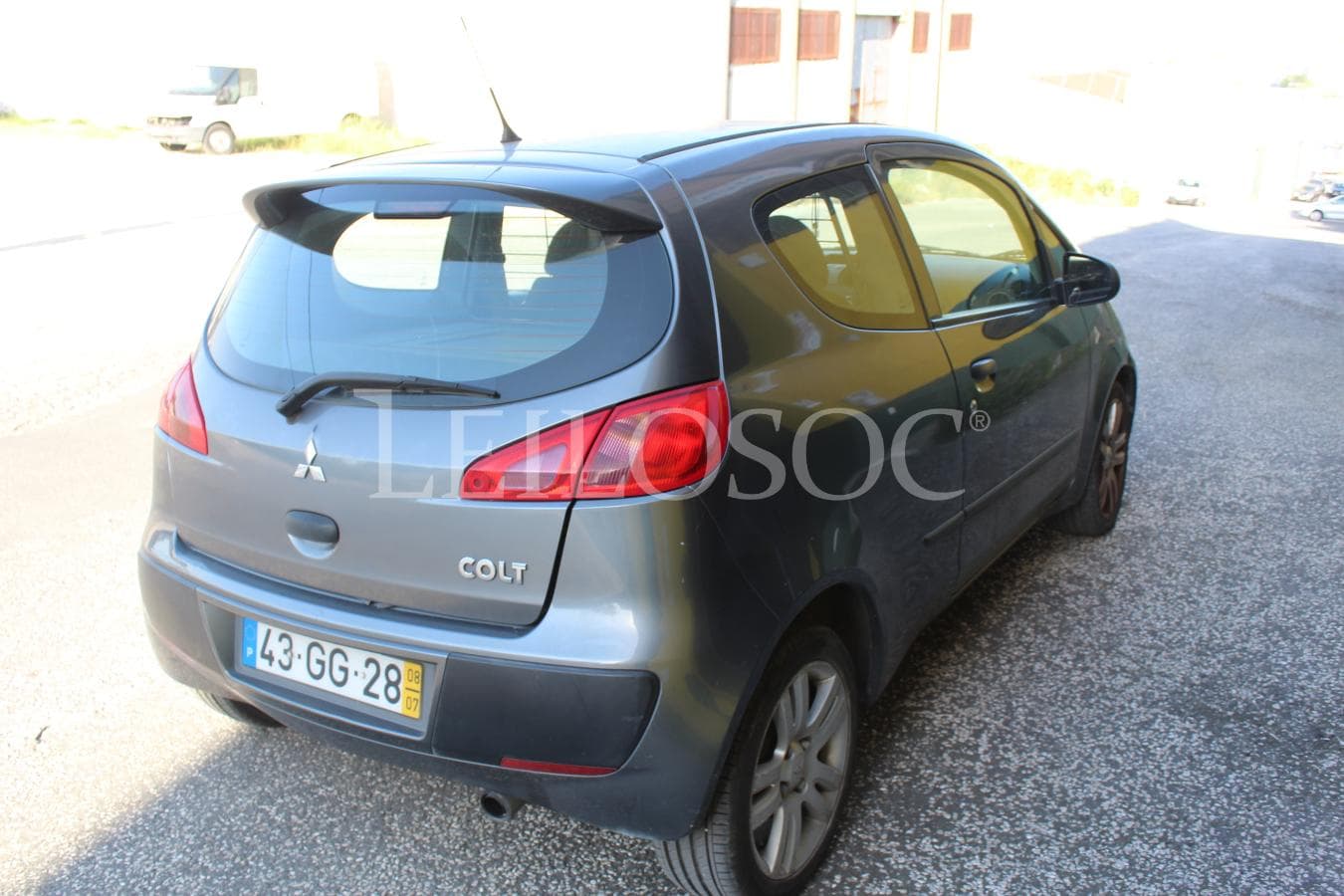 Mitsubishi Colt — image 2