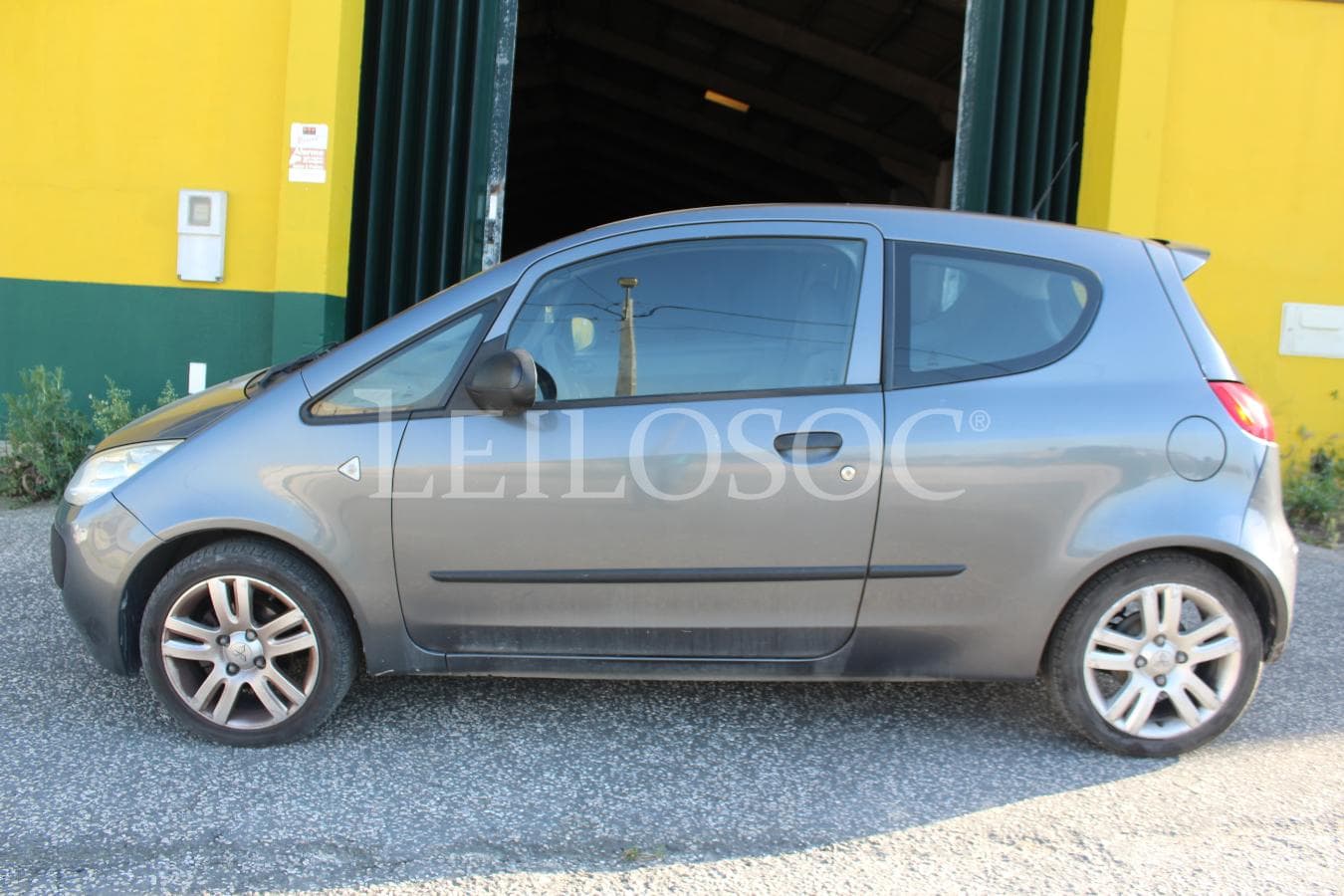 Mitsubishi Colt — image 5