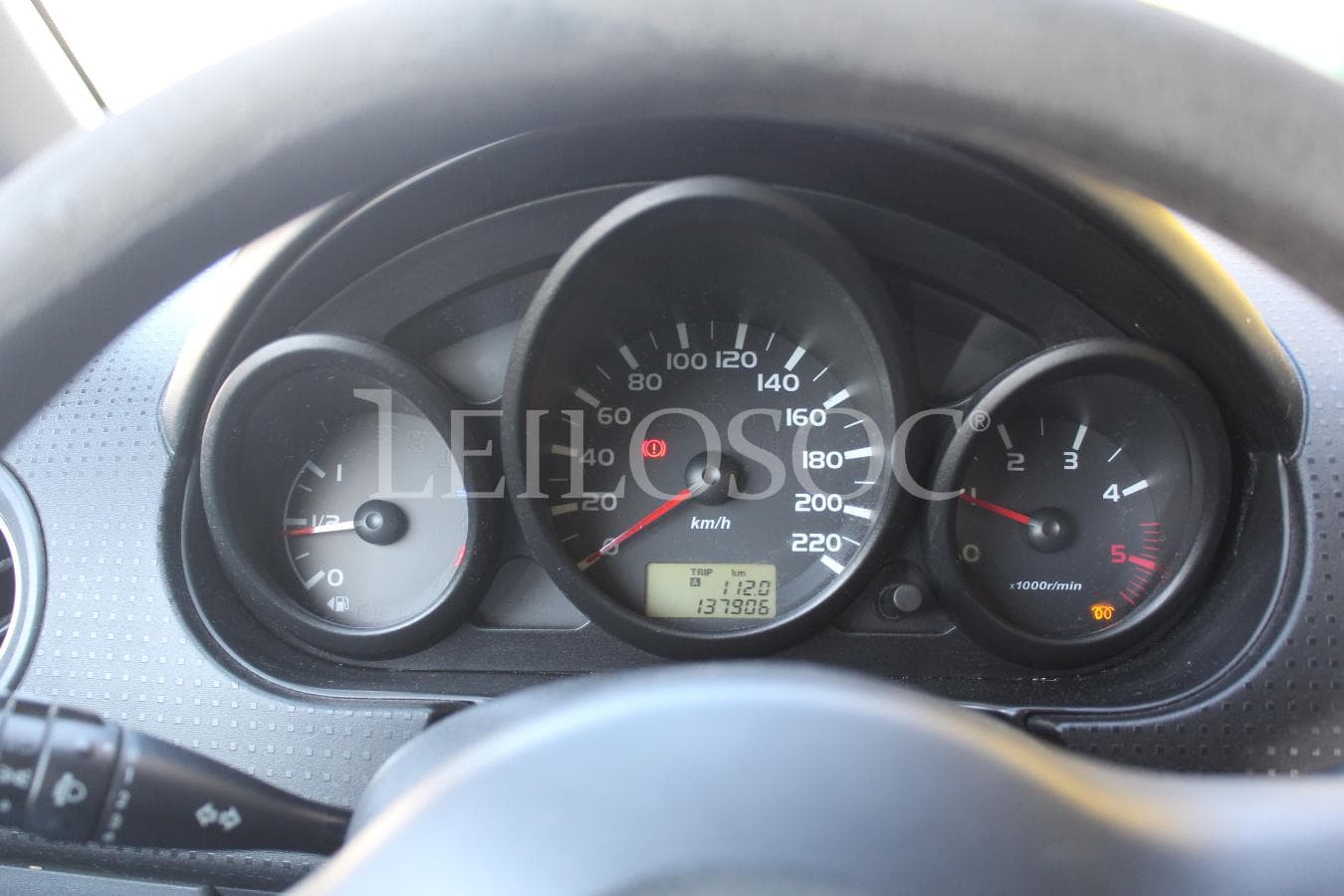Mitsubishi Colt — image 9