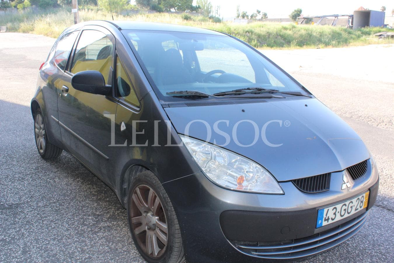 Mitsubishi Colt — image 10