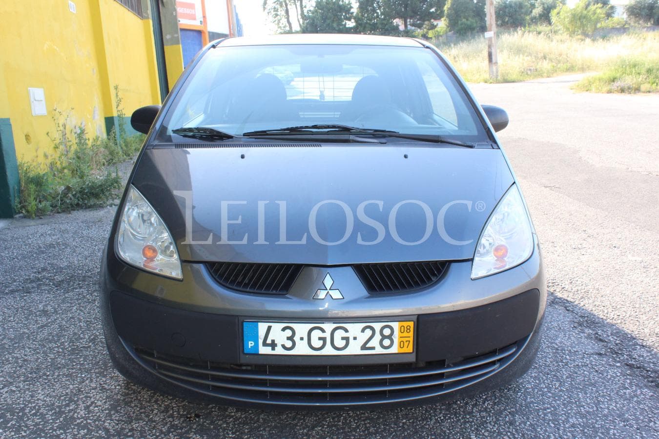 Mitsubishi Colt — image 1
