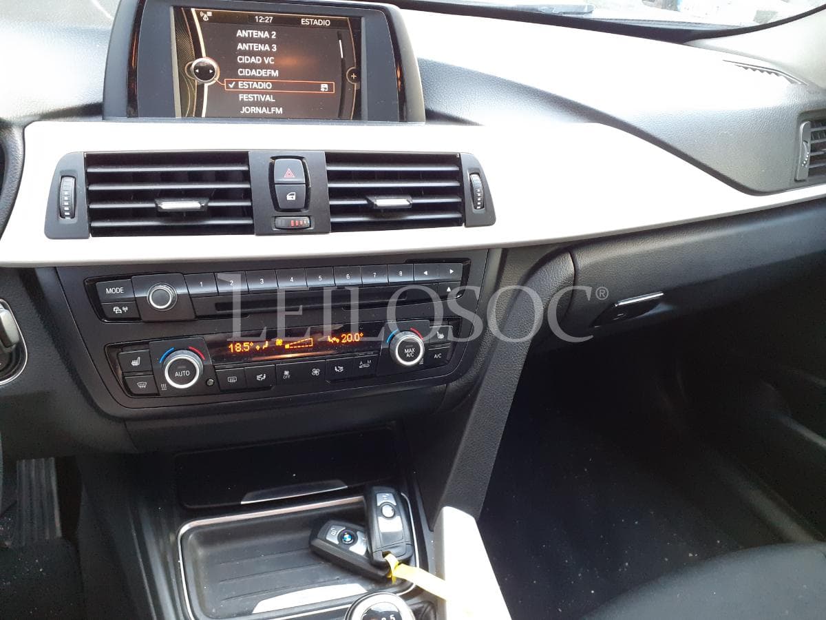 BMW 316 D Touring · Ano 2013 — imagem 11