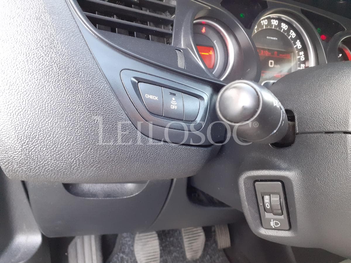 Citroën C5 1.6 HDI · Ano 2010 — image 15