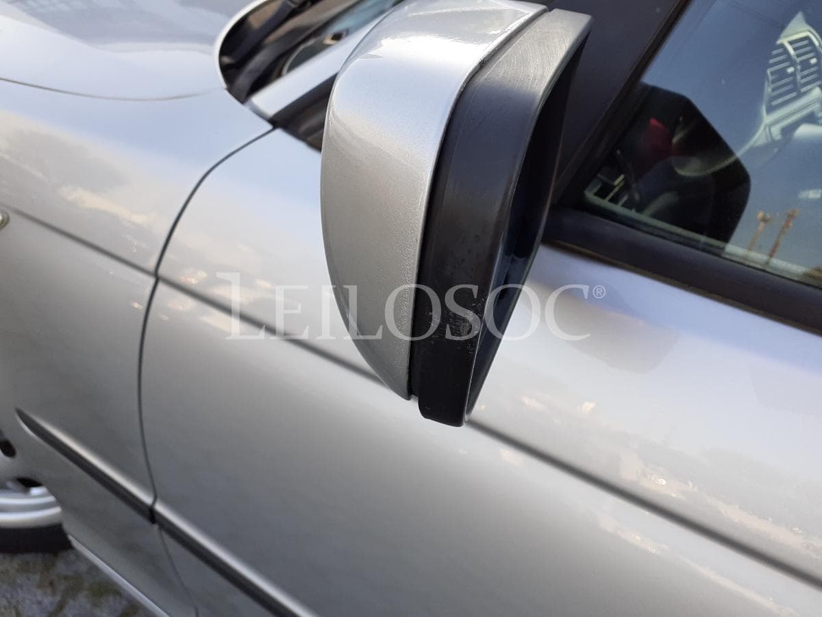 BMW 320 D Touring · Ano 2003 — image 20