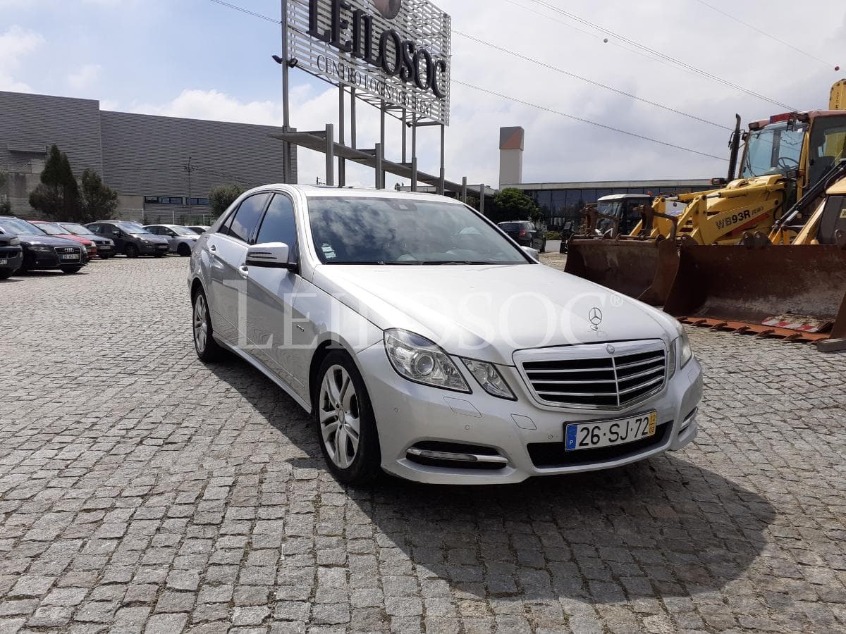Mercedes-Benz E250 CDI · Ano 2012 — imagem 1