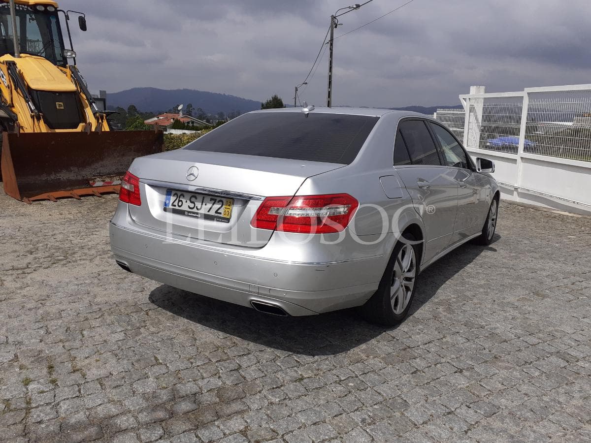 Mercedes-Benz E250 CDI · Ano 2012 — imagem 4