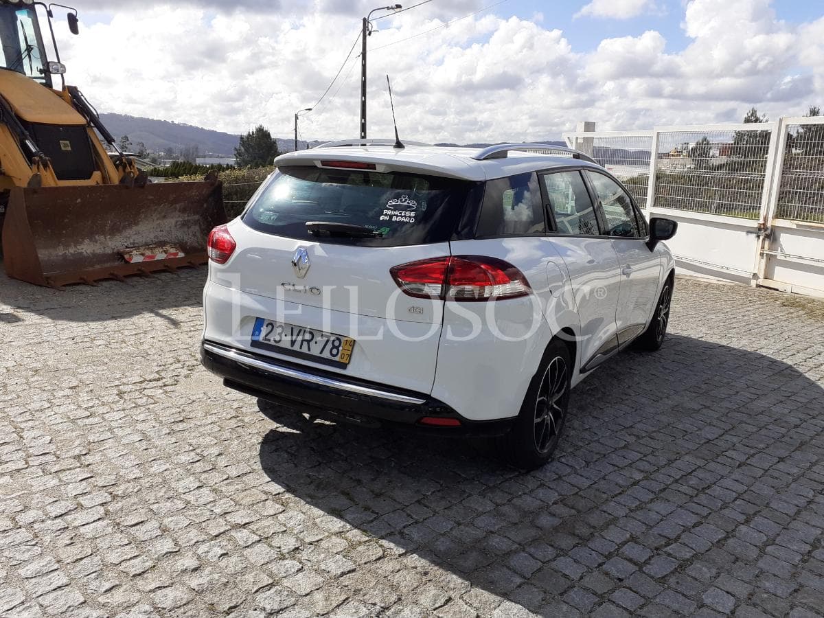 Renault Clio ST 1.5 DCI · Ano 2014 — imagem 4