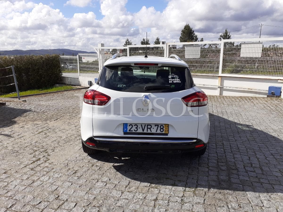 Renault Clio ST 1.5 DCI · Ano 2014 — imagem 5