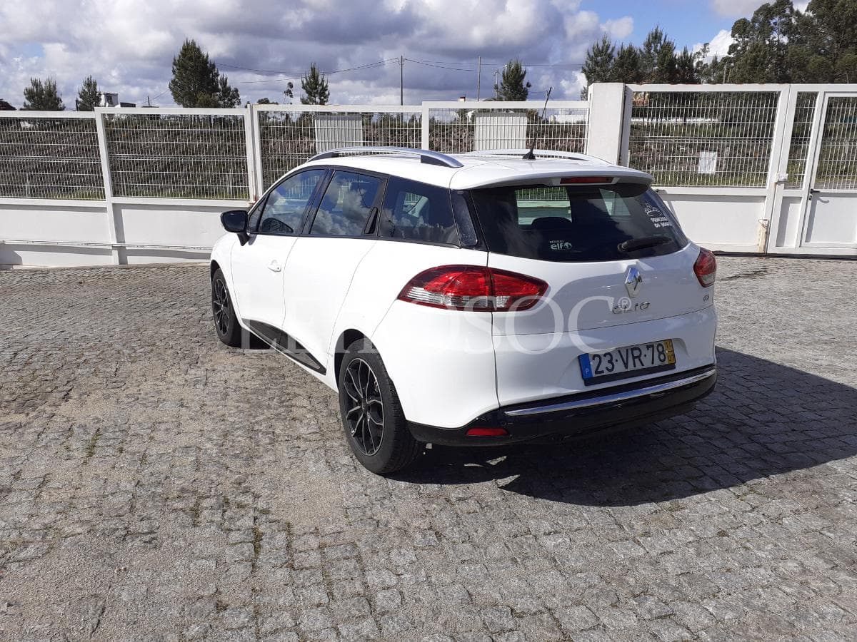 Renault Clio ST 1.5 DCI · Ano 2014 — imagem 6