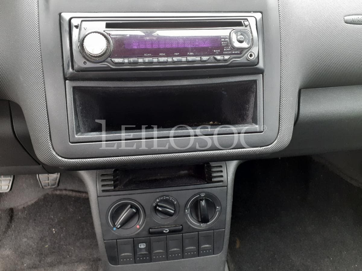 Volkswagen Polo 1.0 · Ano 2000 — imagem 13