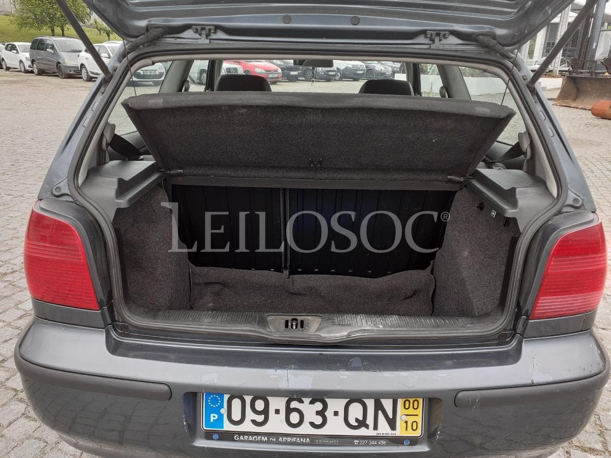 Volkswagen Polo 1.0 · Ano 2000 — imagem 17