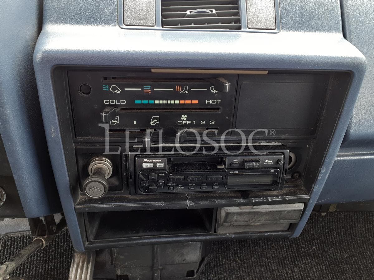 Isuzu NKR 2.8 · Ano 1994 — imagen 13
