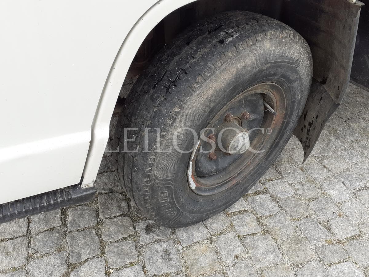 Isuzu NKR 2.8 · Ano 1994 — imagen 15