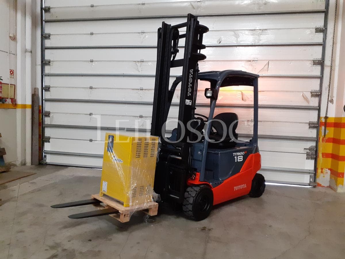 Empilhador Toyota · Elétrico · 1800kg — image 1