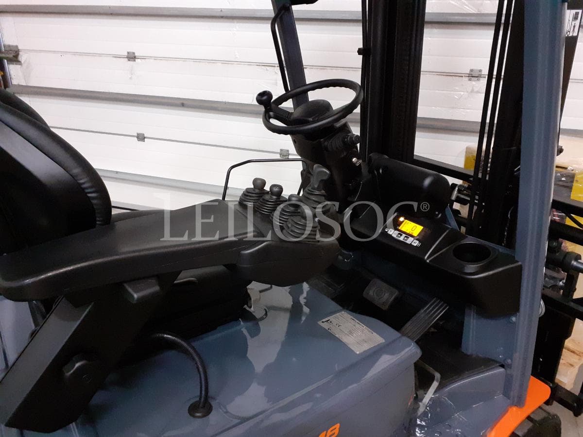 Empilhador Toyota · Elétrico · 1800kg — image 10