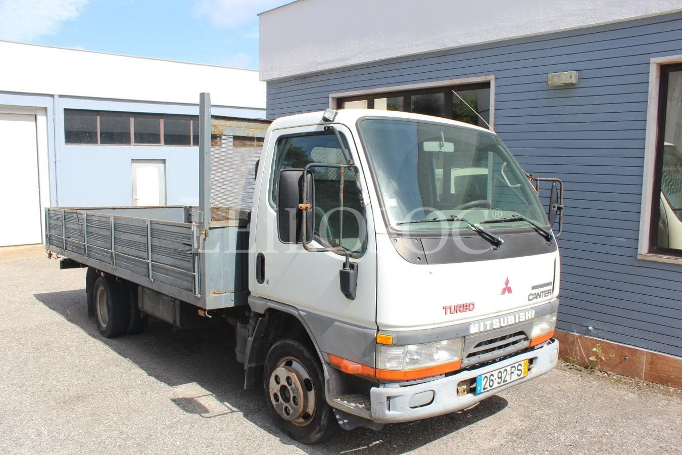 MITSUBISHI CANTER