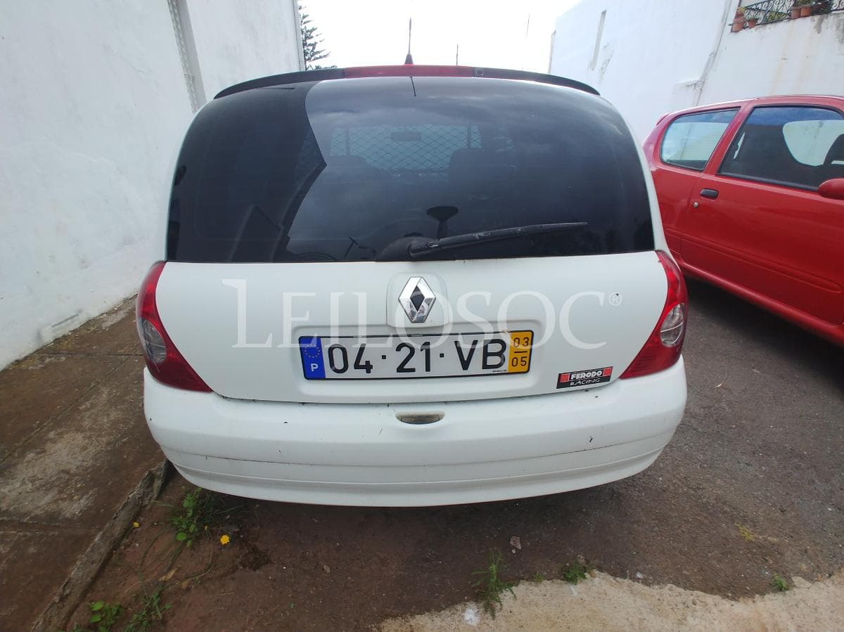 Renault Clio — image 5