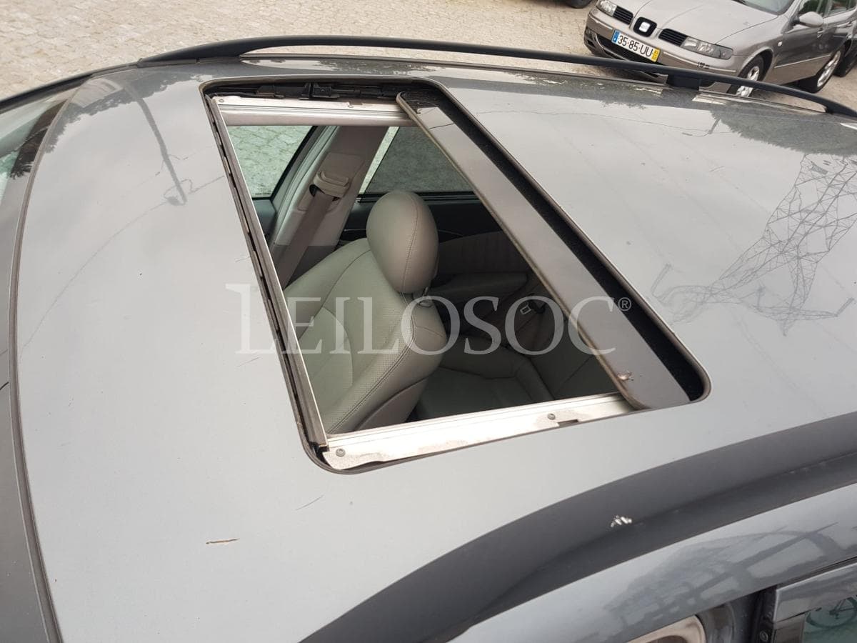 Mercedes-Benz E 220 CDI Avantgard · Ano 2005 — imagen 26