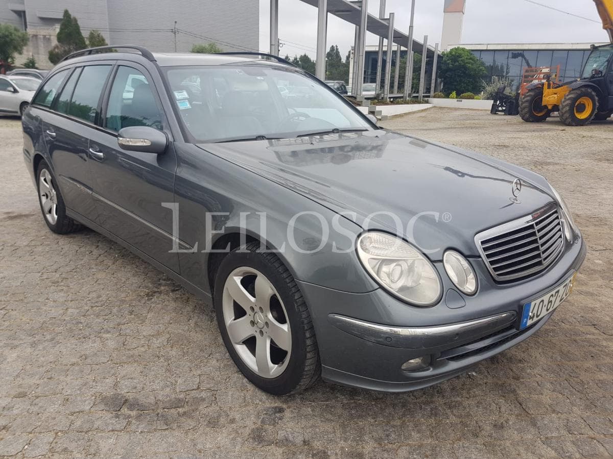 Mercedes-Benz E 220 CDI Avantgard · Ano 2005 — imagen 1