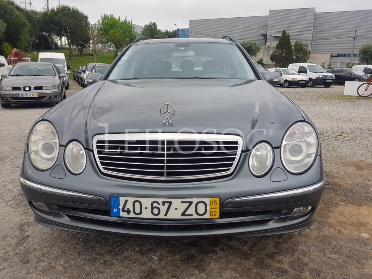 Mercedes-Benz E 220 CDI Avantgard · Ano 2005 — imagen 2