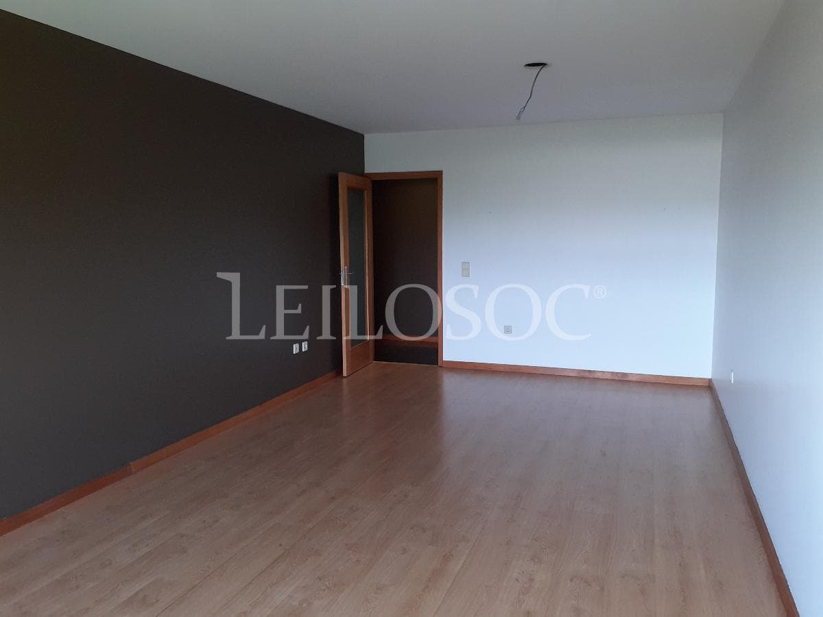 Apartamento T2 + Garagem · Maia — imagem 2