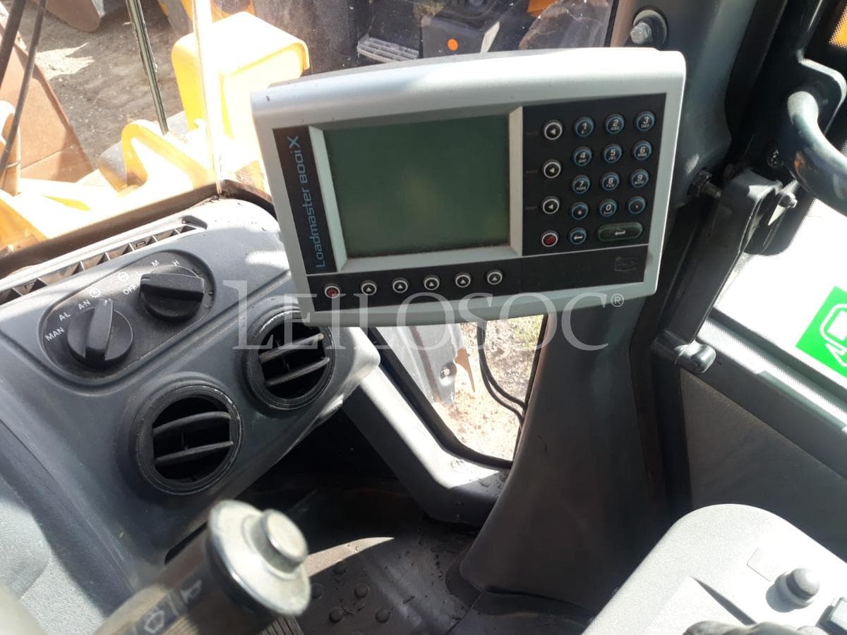 Pala Cargadora Hyundai 757 9A XTD — image 8