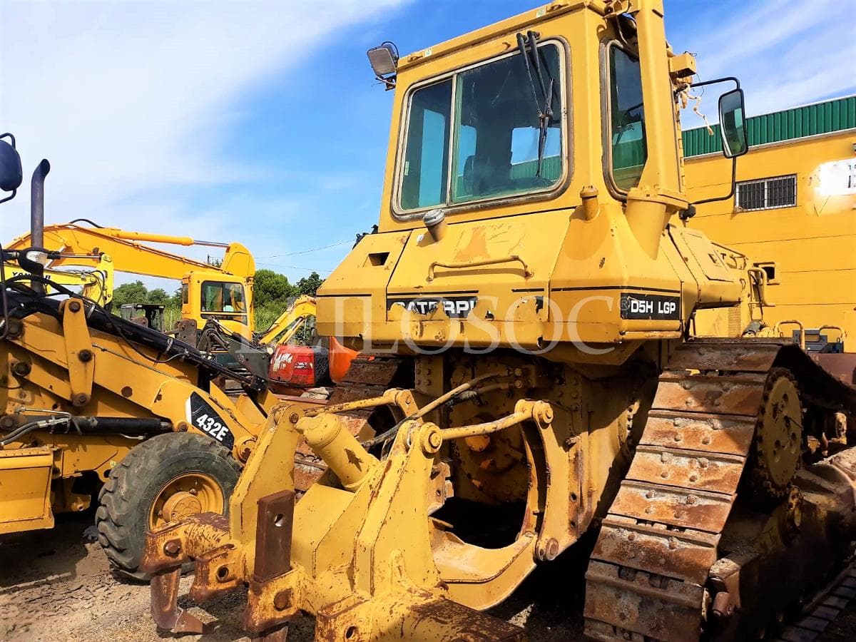 Bulldocer Cat D5H — image 4