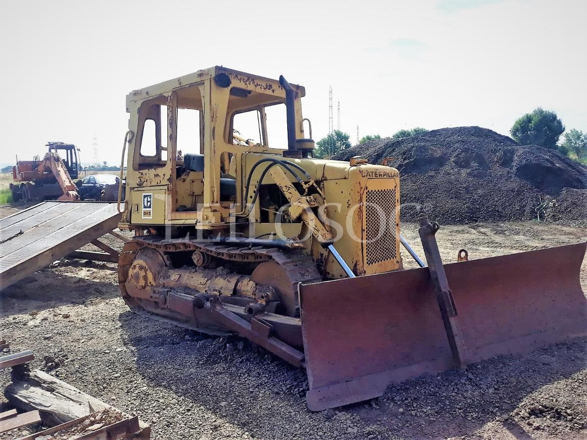 Bulldocer Cat D4G agricola — image 2