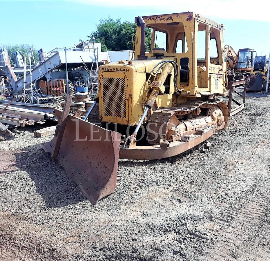 Bulldocer Cat D4G agricola