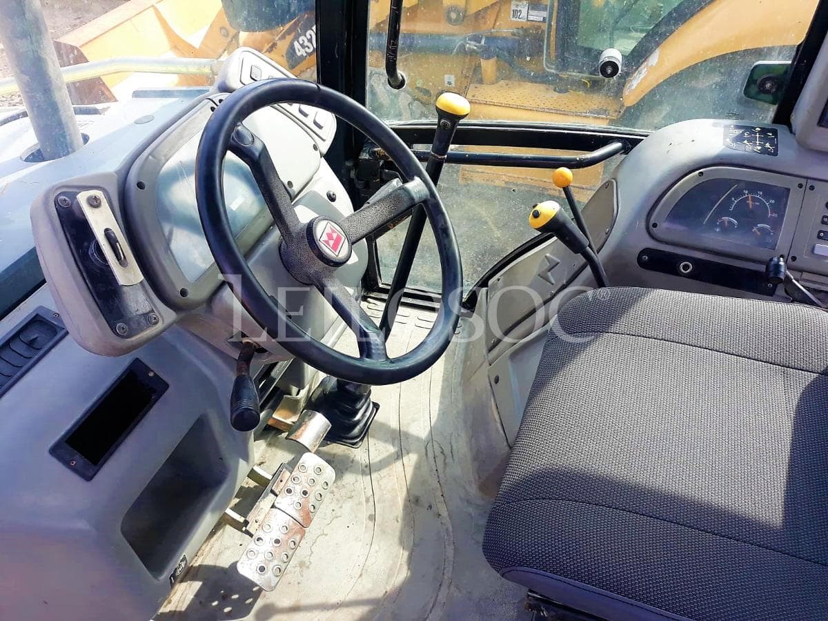 Retro Excavavadora Terex 820 — image 7