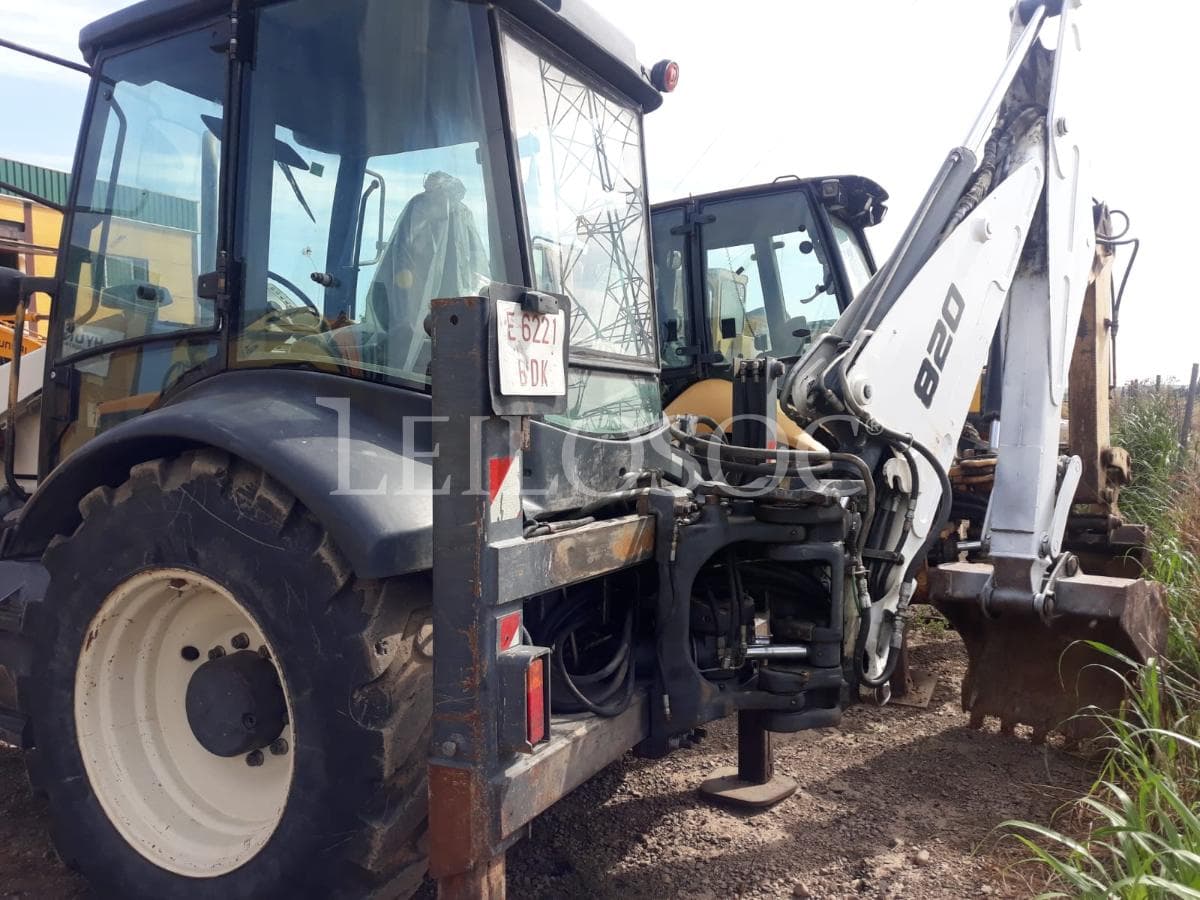 Retro Excavavadora Terex 820 — image 4
