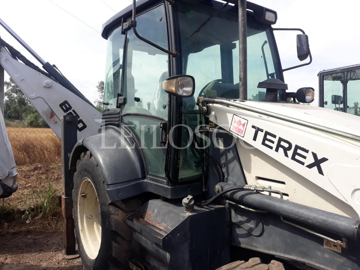 Retro Excavavadora Terex 820 — image 3
