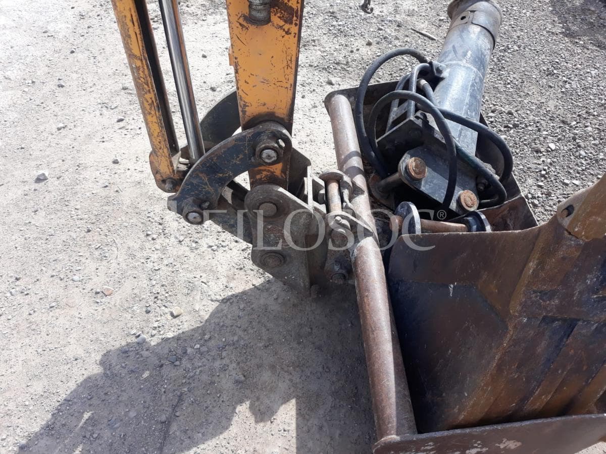 Mini Excavadora Hyundai 2.7 ton — imagem 6