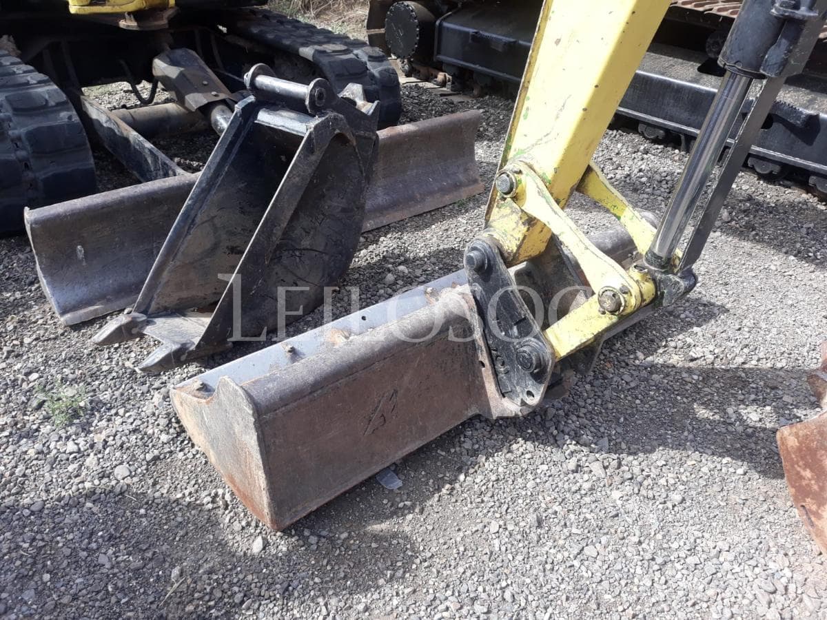 Mini Excavadora Yanmar 4.5 ton — image 5