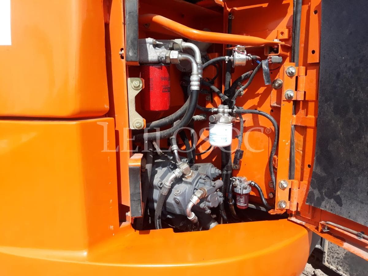 Mini Excavadora Hitachi 8.5 ton — imagem 4