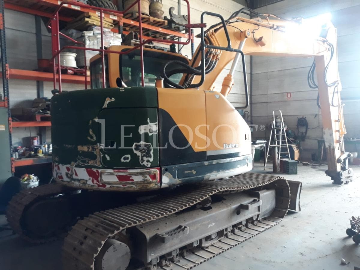 Mini Excavadora Hyundai 14.5 ton — imagem 4
