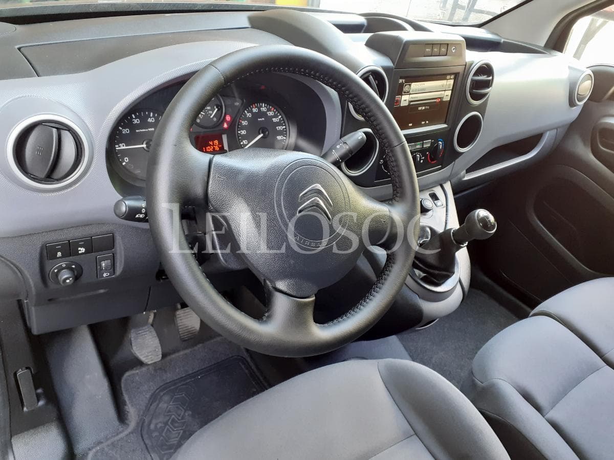 Citroën Berlingo 1.6 HDI · Ano 2016 — image 10