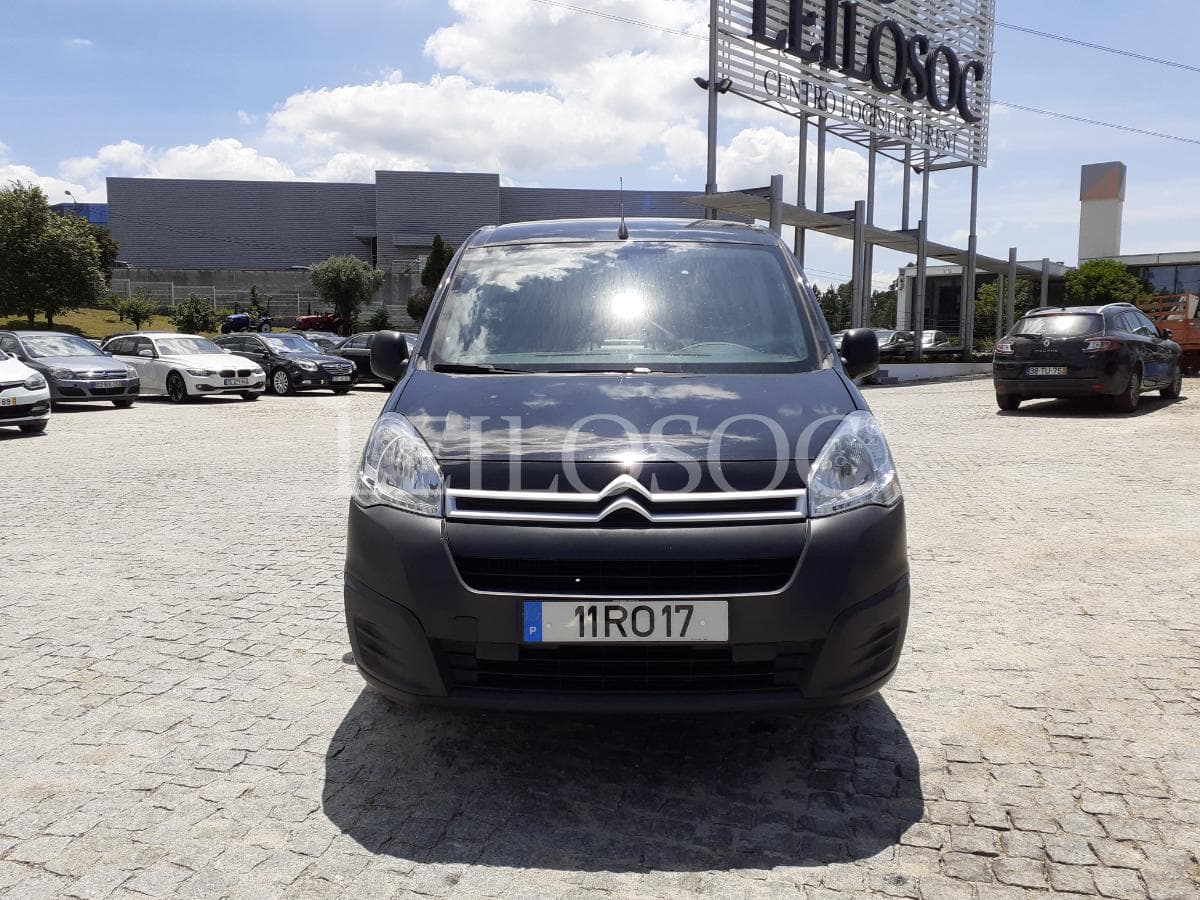 Citroën Berlingo 1.6 HDI · Ano 2016 — image 2