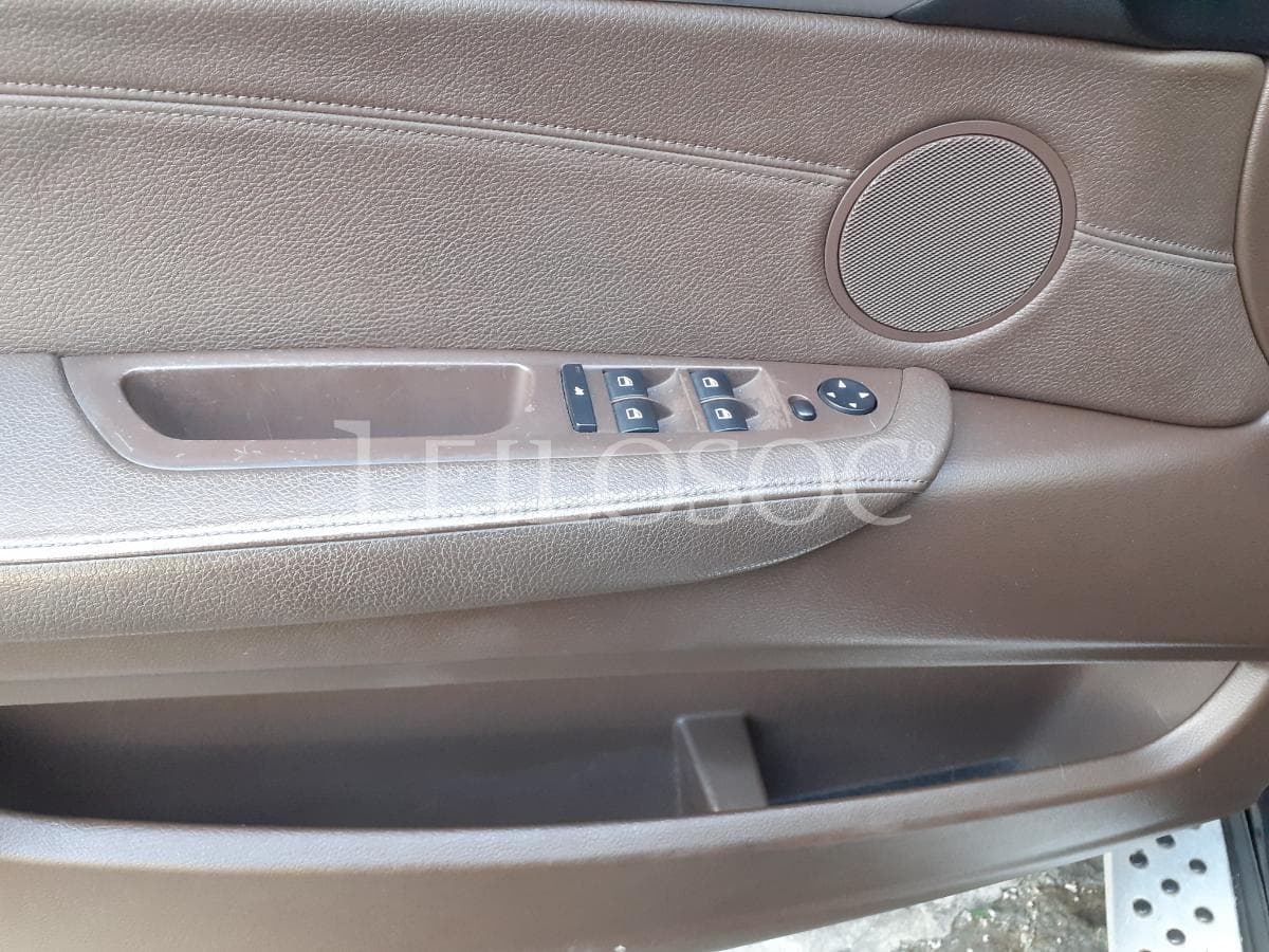 BMW X5 · Ano 2007 — imagem 9