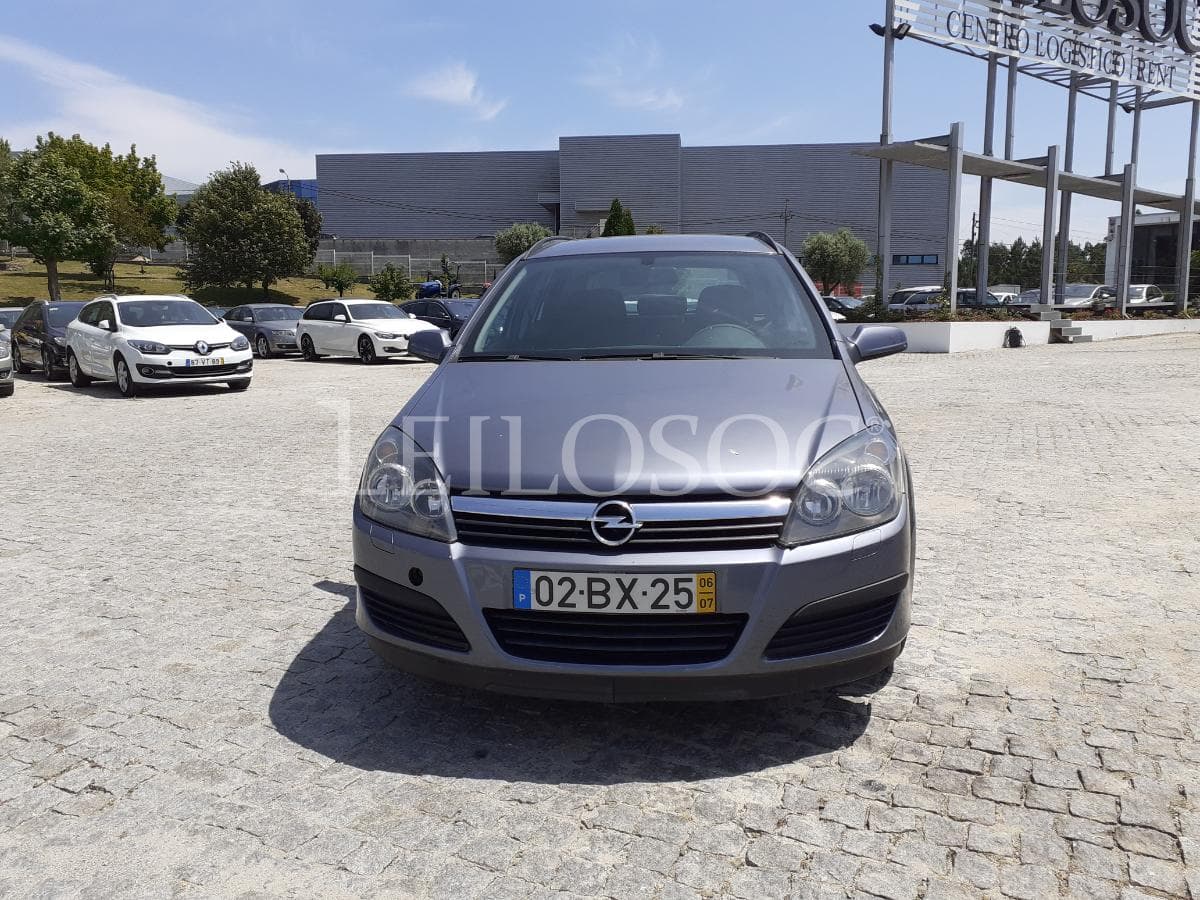 Opel Astra Station Wagon 1.3 CDTI · Ano 2006 — imagem 2