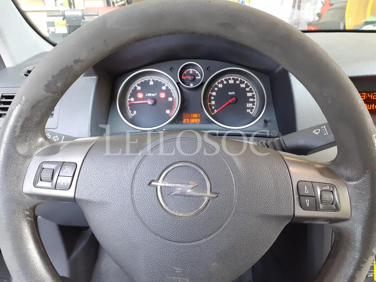 Opel Astra Station Wagon 1.3 CDTI · Ano 2006 — imagem 15