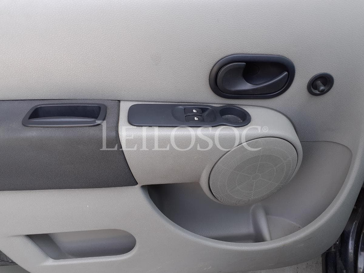 Renault Modus 1.5 DCI · Ano 2006 — image 9