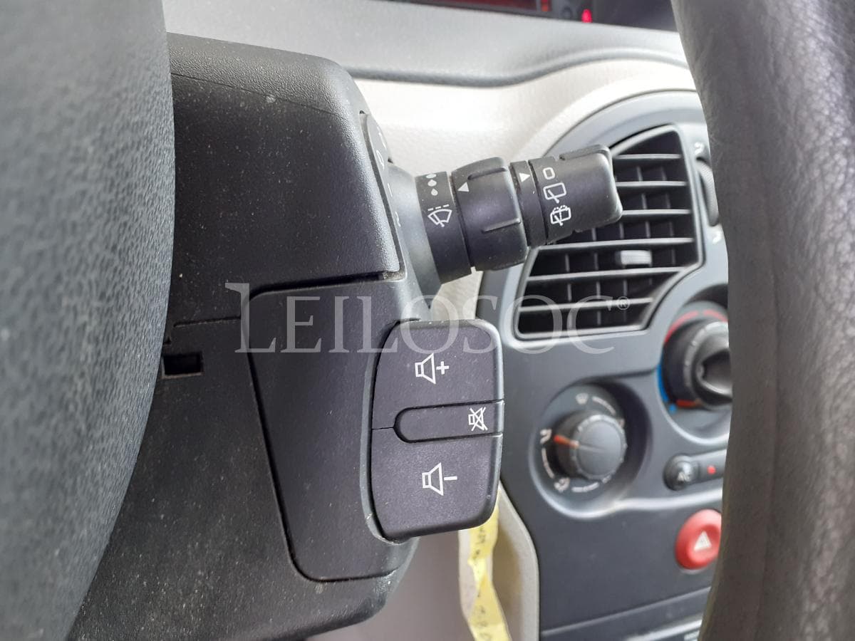 Renault Modus 1.5 DCI · Ano 2006 — image 12