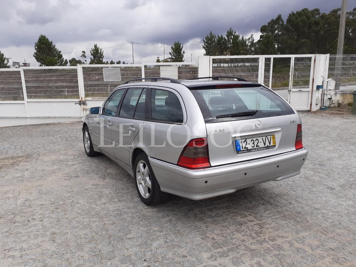 Mercedes-Benz C220 CDI · Ano 2000 — imagem 6