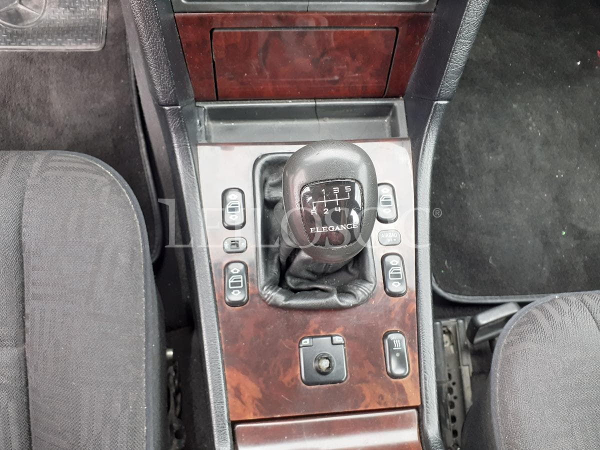 Mercedes-Benz C220 CDI · Ano 2000 — imagem 14