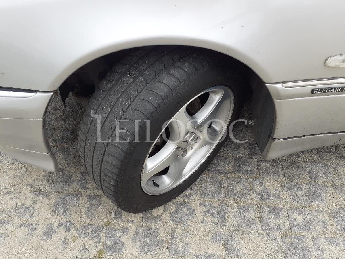 Mercedes-Benz C220 CDI · Ano 2000 — imagem 21