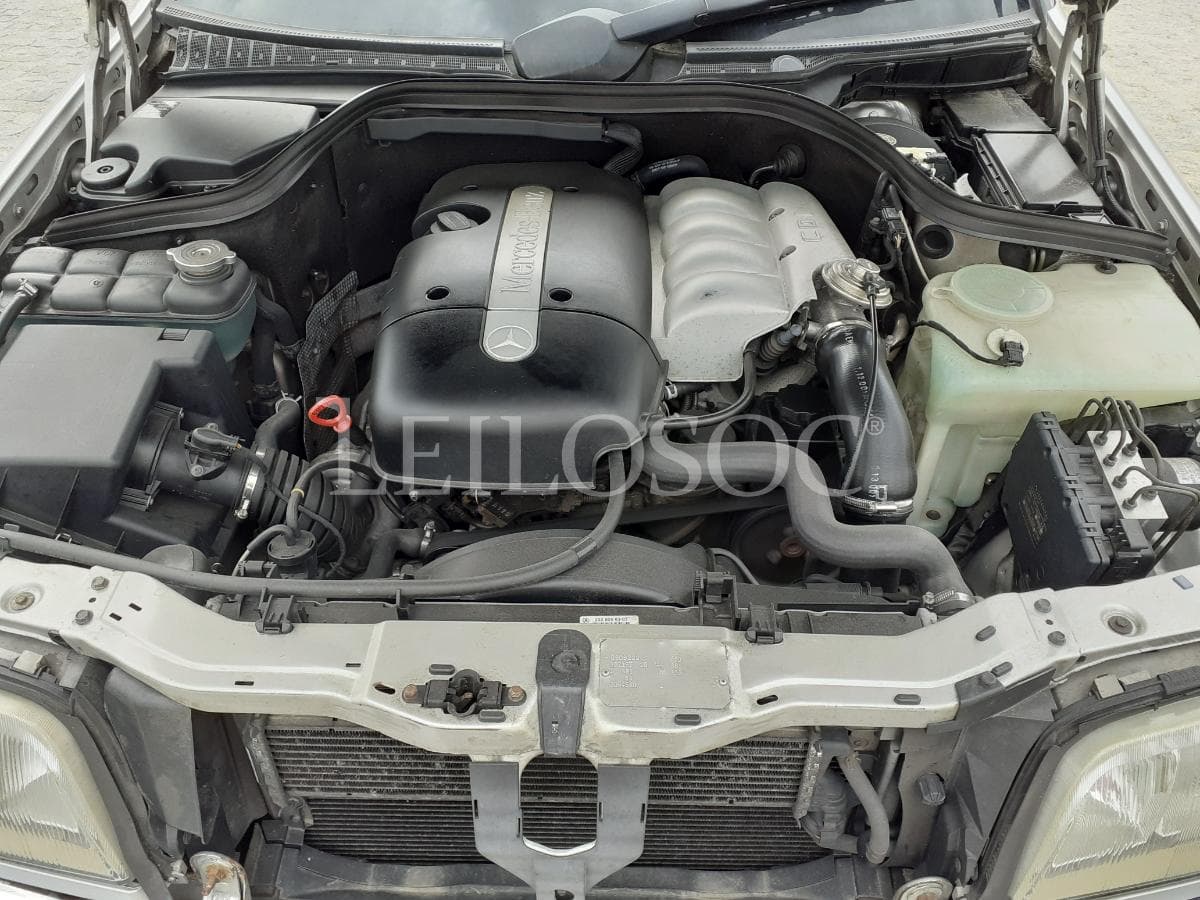 Mercedes-Benz C220 CDI · Ano 2000 — imagem 18
